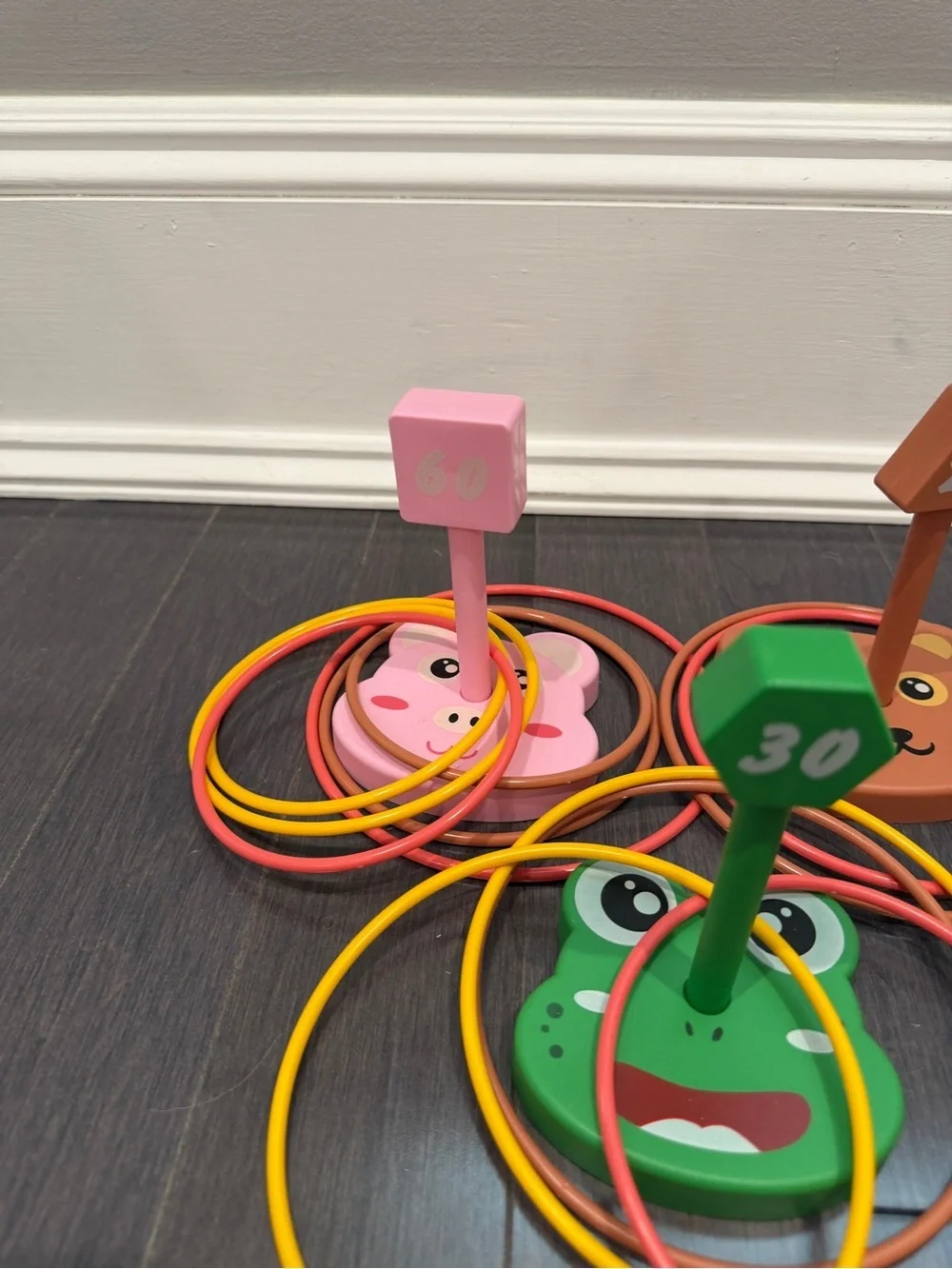 NWOT Plastic Animal Ring Toss Game SMALL Pink, Green, Brown Kids Toddlers